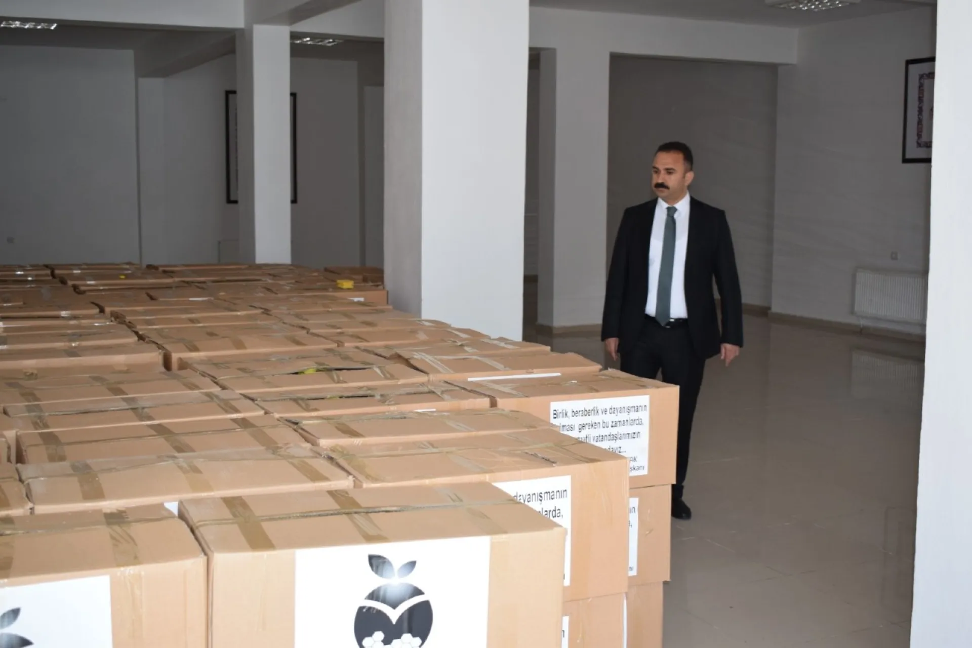 Pandemi Sürecinde İhtiyaç Sahibi Ailelere Gıda Yardımı