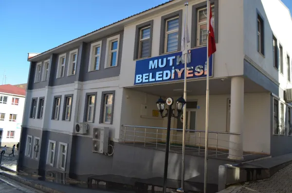 69d6733266f200.31084252