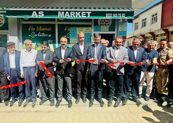 Mutki'ye hayırlı olsun: Başkan Barlak, AS Market ve AS Restaurant'ın açılışına katıldı